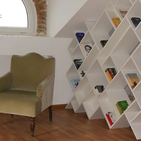 Florence Apartment